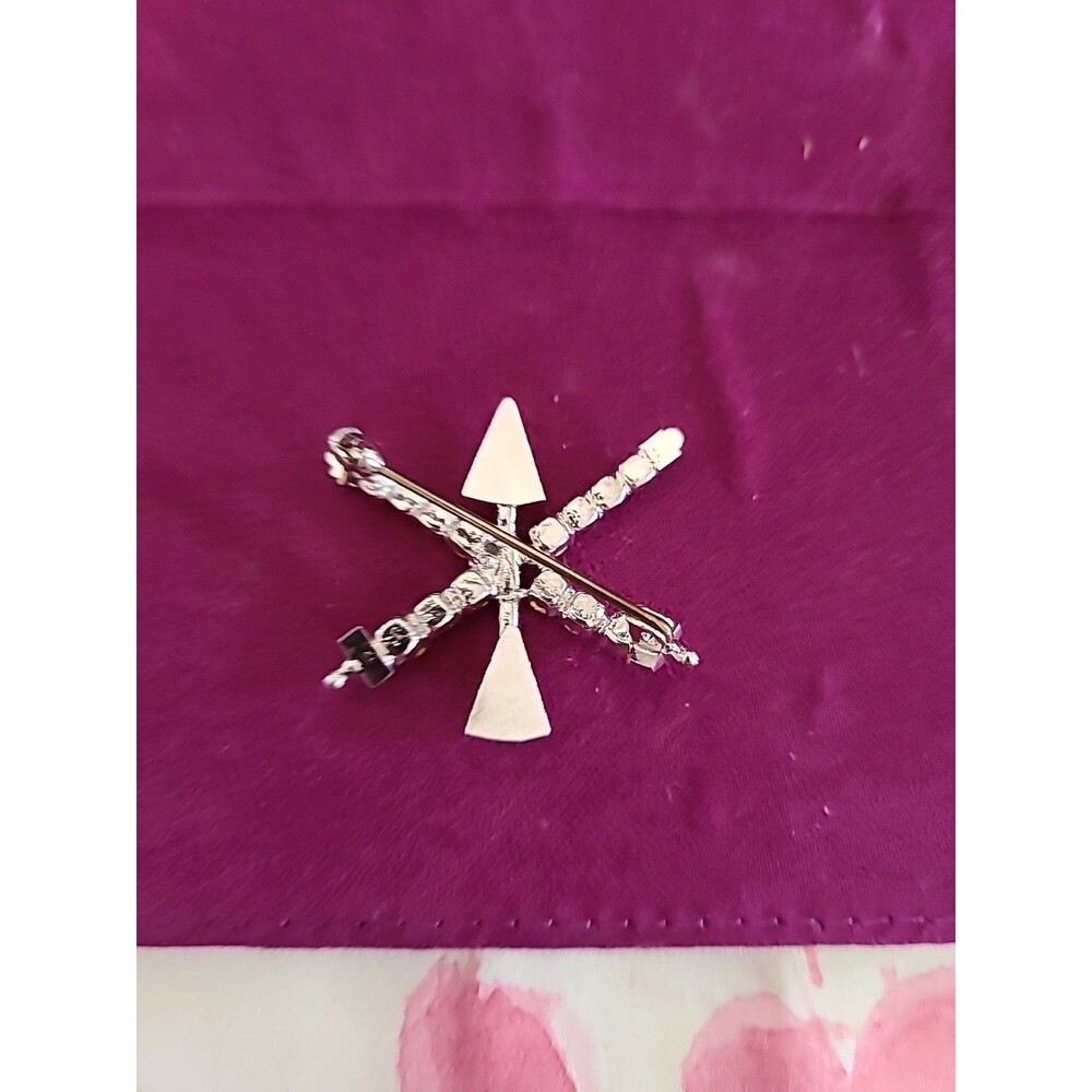 Brooch Arrow Rhinestones Clear Transparent Colorless 1 1/4" - Picture 5 of 7